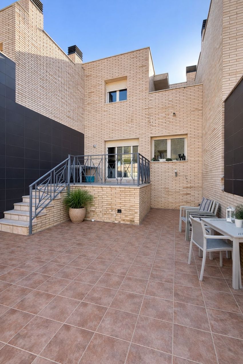 ++ Semi-detached house for rent in Miami Platja ++ - Image 9