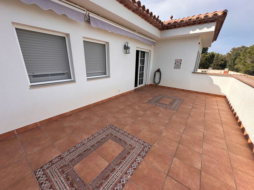 Freistehendes Chalet in Santa Marina, Pratdip (SRI-114) - Image 47
